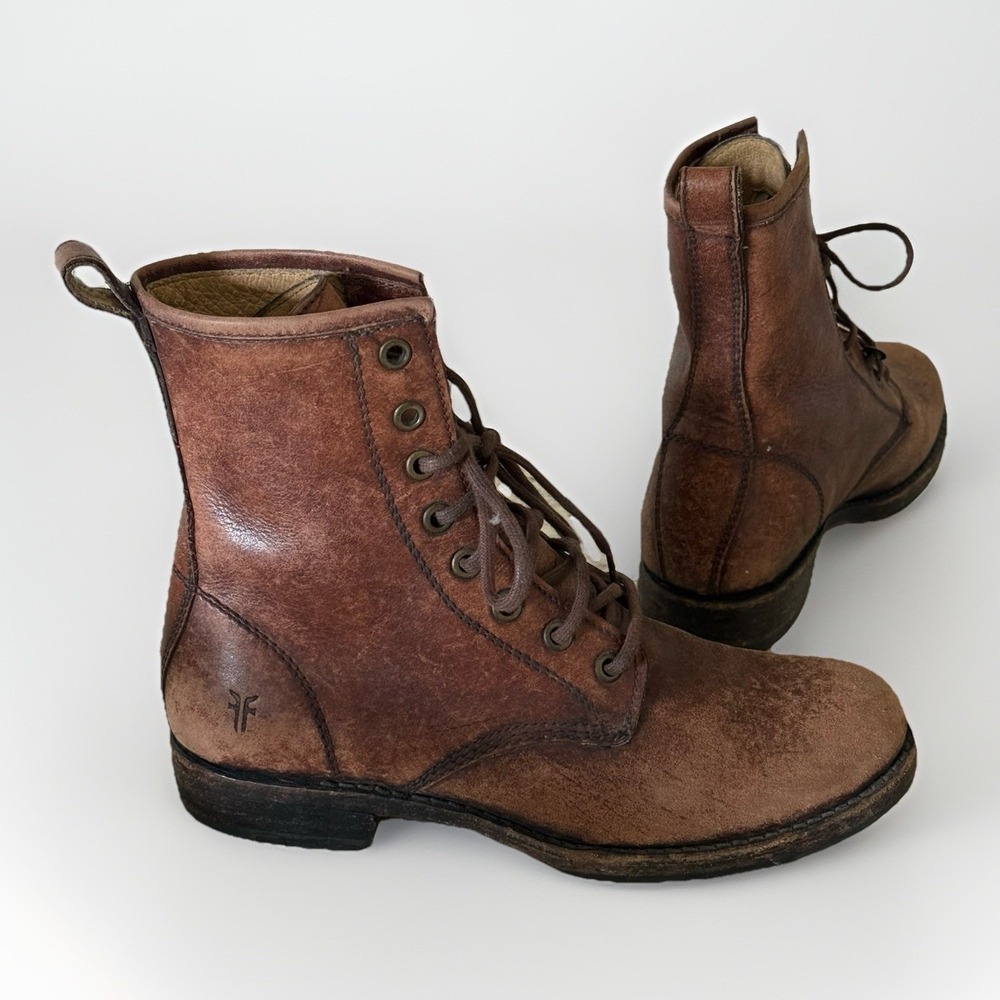 Frye Veronica Carmel distressed leather Lace-Up Boots, size 7 but smaller 6–6.5